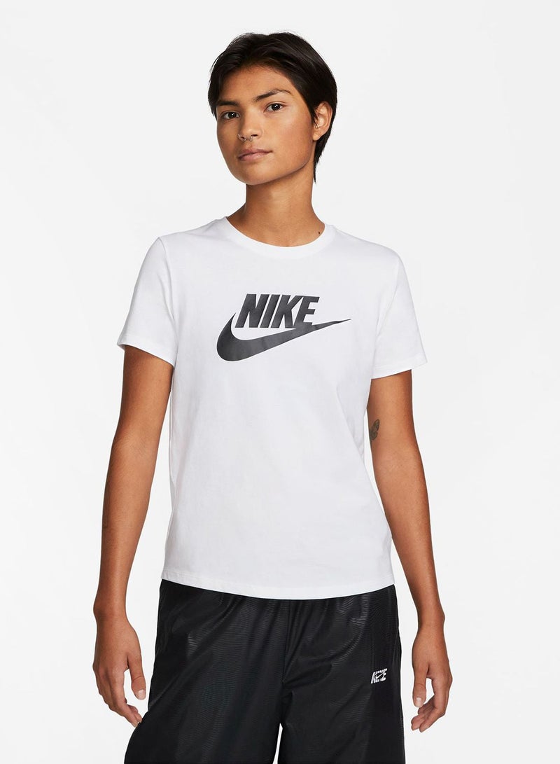 Nike Nsw Essential Icon Futura T-Shirt - Image 1